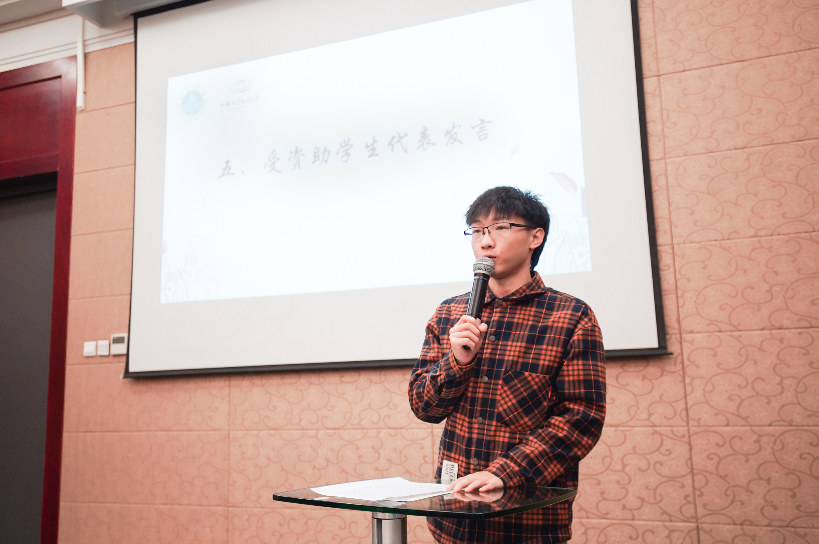 ee911c1ee3624e7ab41594697aacd745.jpg ee911c1ee3624e7ab41594697aacd745.jpg